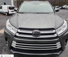 2018 Toyota Highlander XLE V6 AWD Fully Loaded Leather Navigation - $20,700 (Peachland)